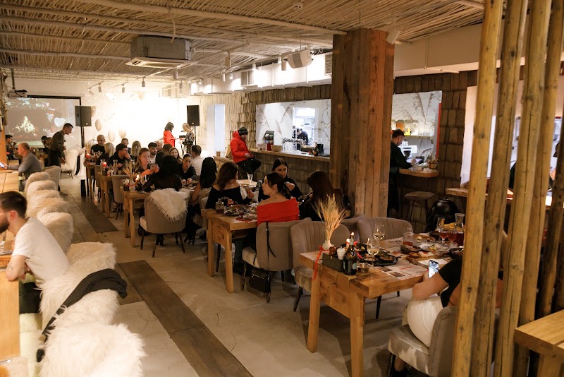 Ресторация Хата | Restaurant HATA